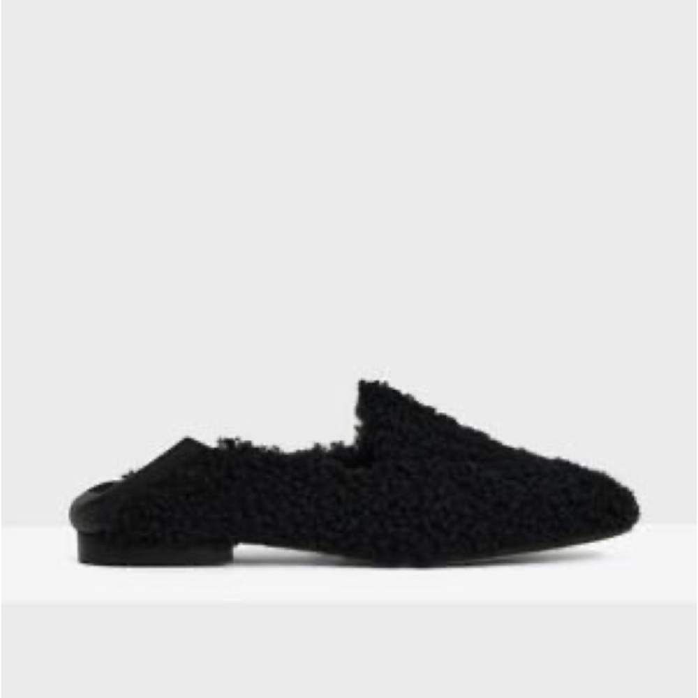 THEORY Women’s Slide in Sherling, Size 36/6 Black 100% Lamb Shearling